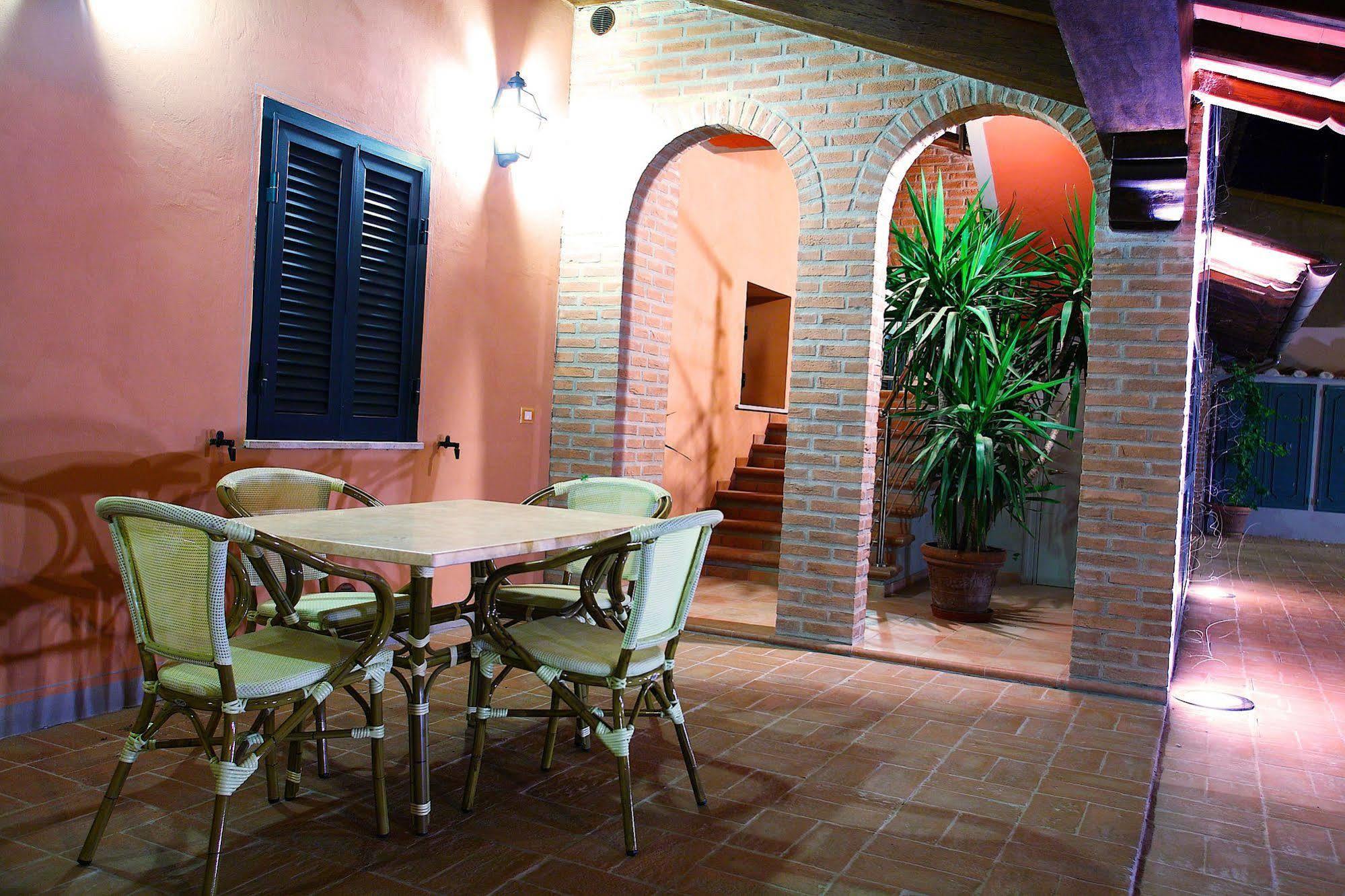 Residenze L'Uncinaia Holiday House 페루자 외부 사진